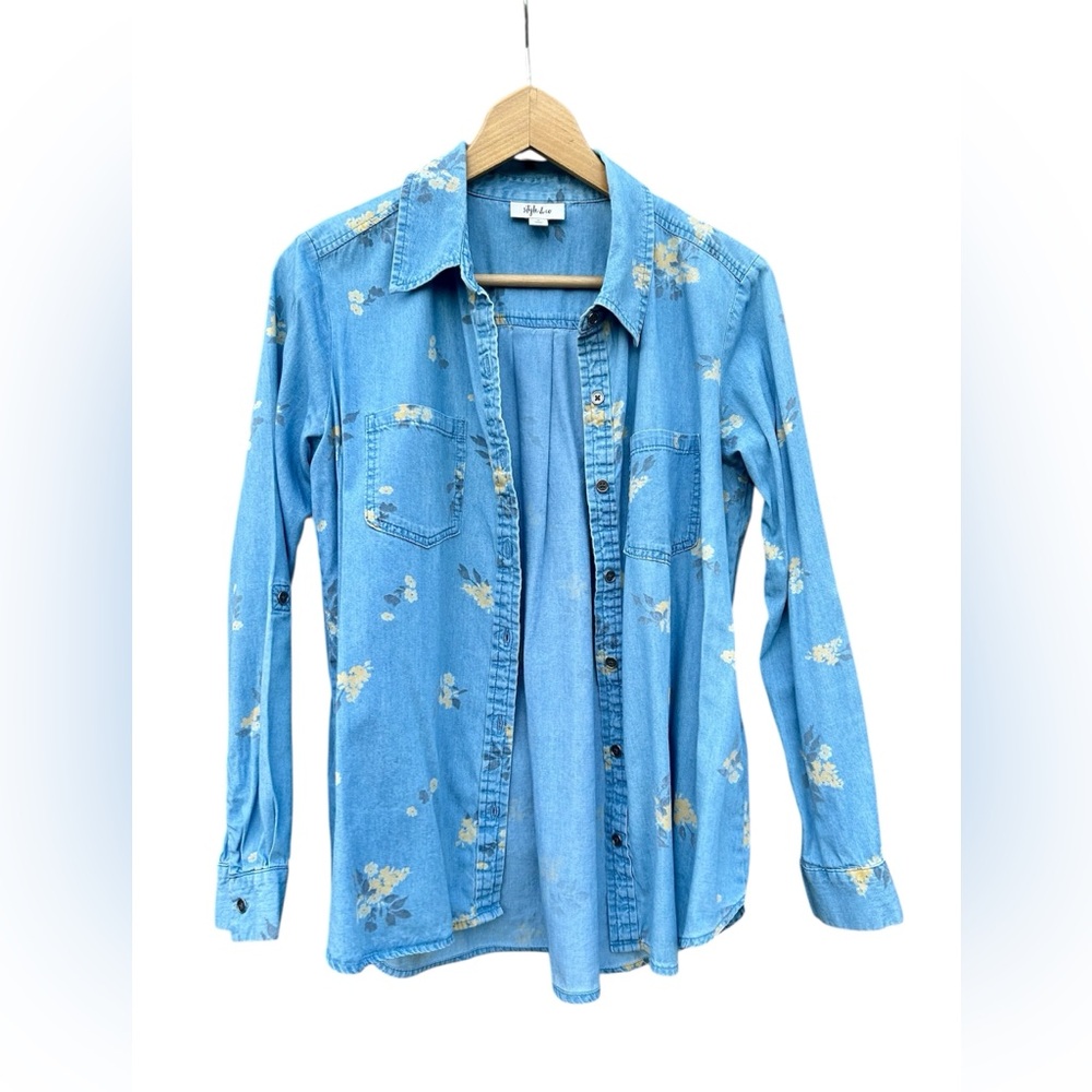 Style & Co Shirt Cottagecore Button Front Floral Shirt Sz. Medium Lightwright